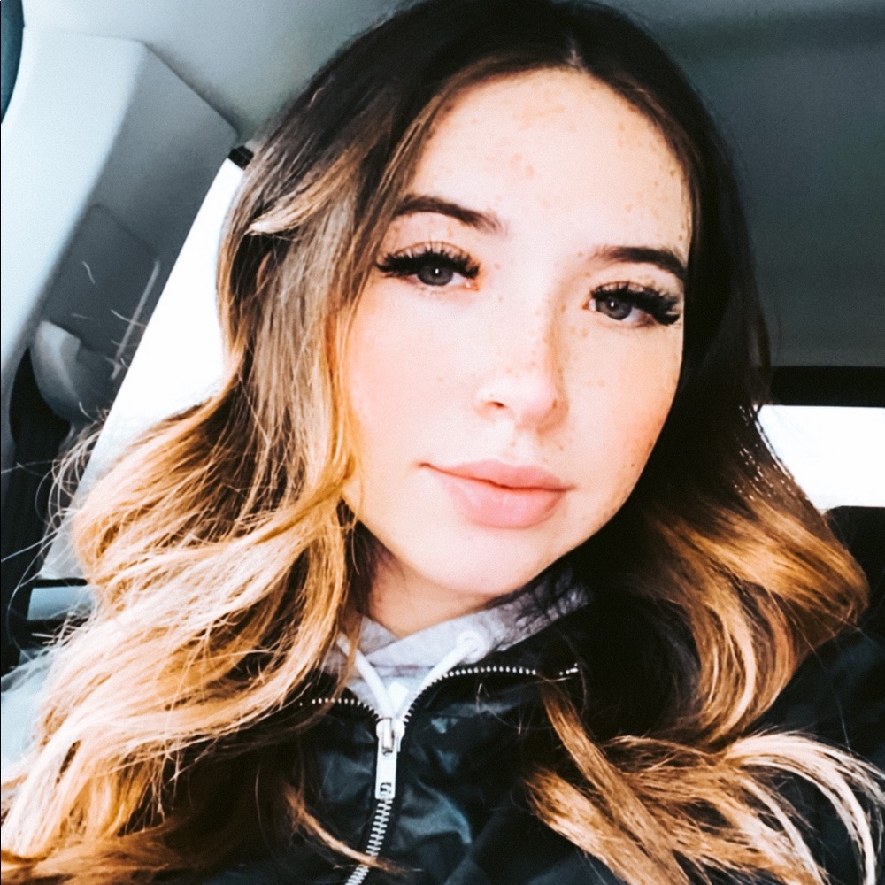 Meet your Posher, Lexis